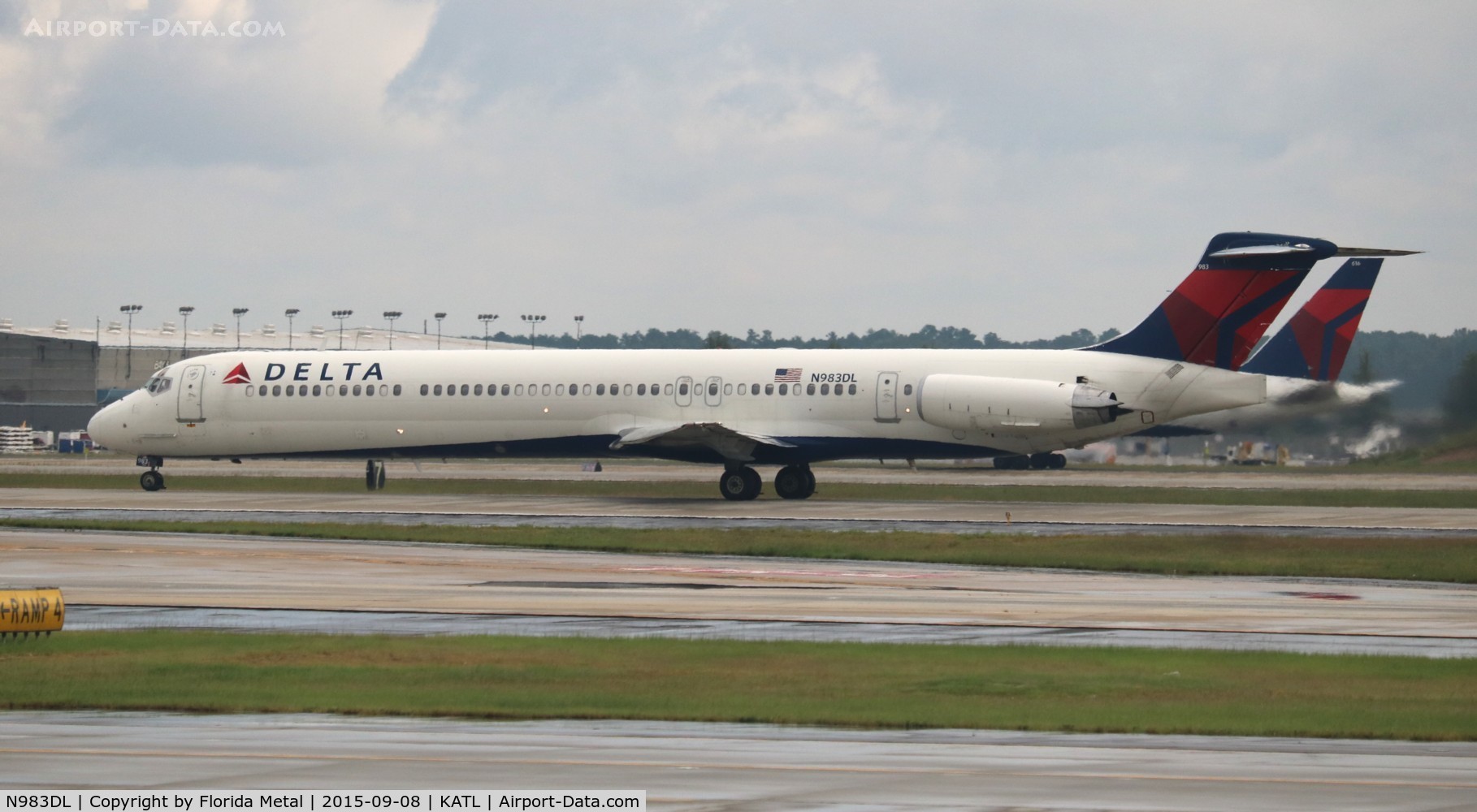 N983DL, 1991 McDonnell Douglas MD-88 C/N 53274, Delta