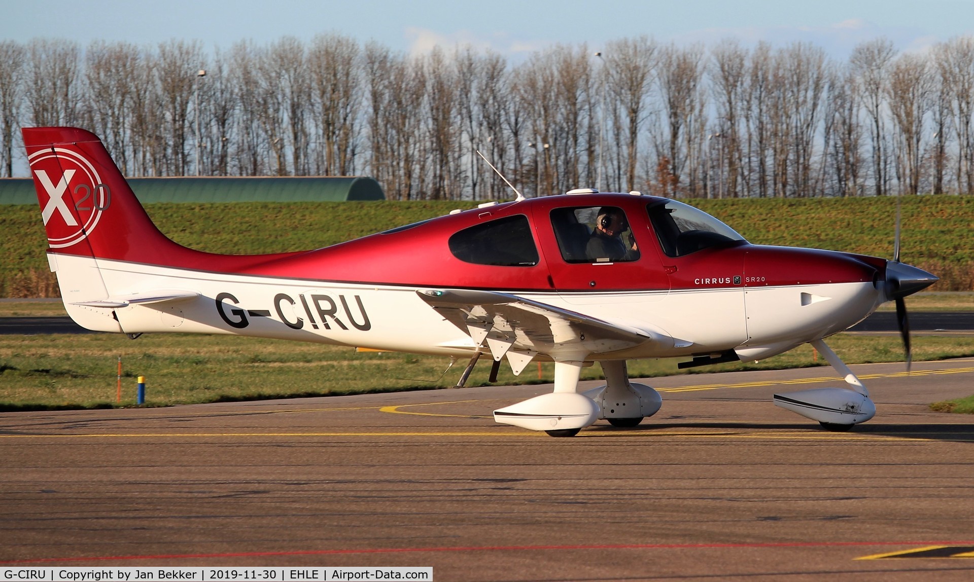 G-CIRU, 2009 Cirrus SR20 C/N 2023, Lelystad Airport