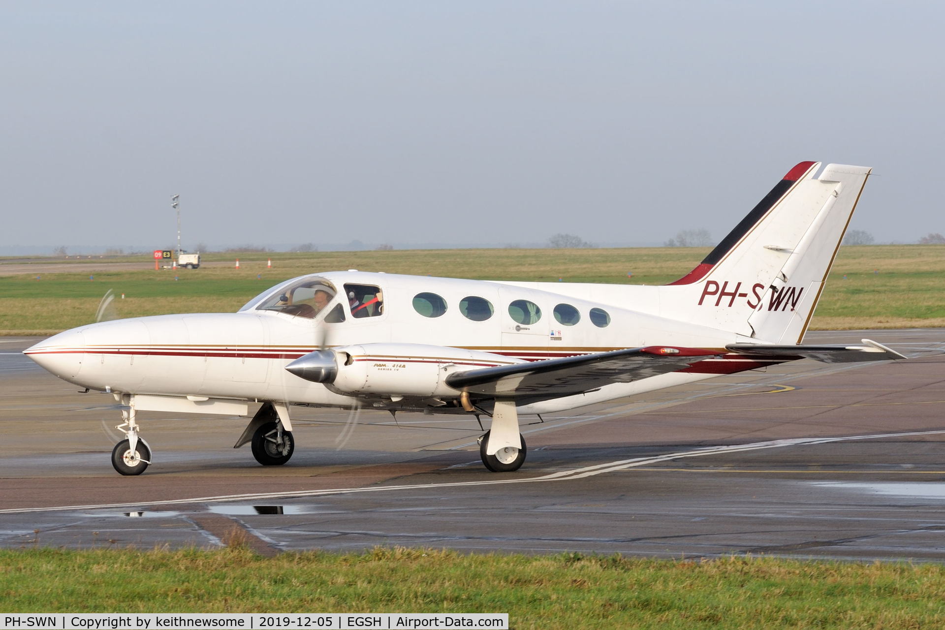 PH-SWN, 1979 Cessna 414A Chancellor C/N 414A0420, Arriving at Norwich.