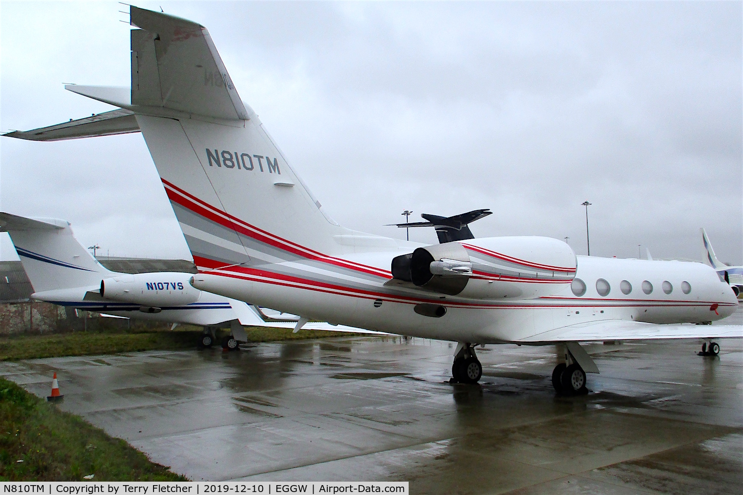 N810TM, 2002 Gulfstream Aerospace Gulfstream IV-SP C/N 1483, At Luton
