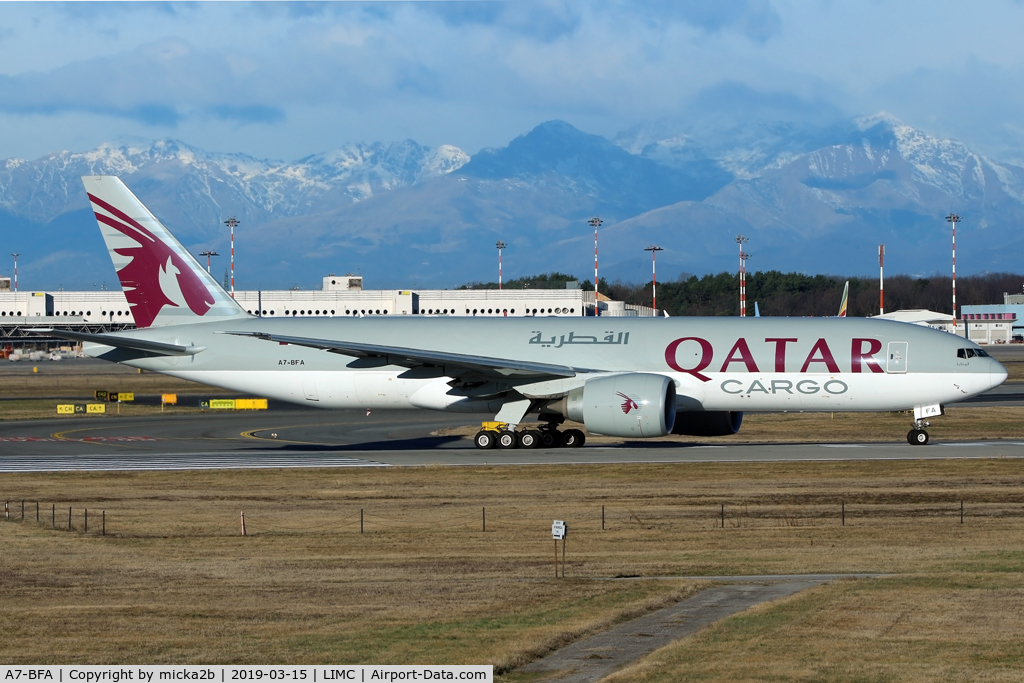 A7-BFA, 2010 Boeing 777-FDZ C/N 36098, Taxiing