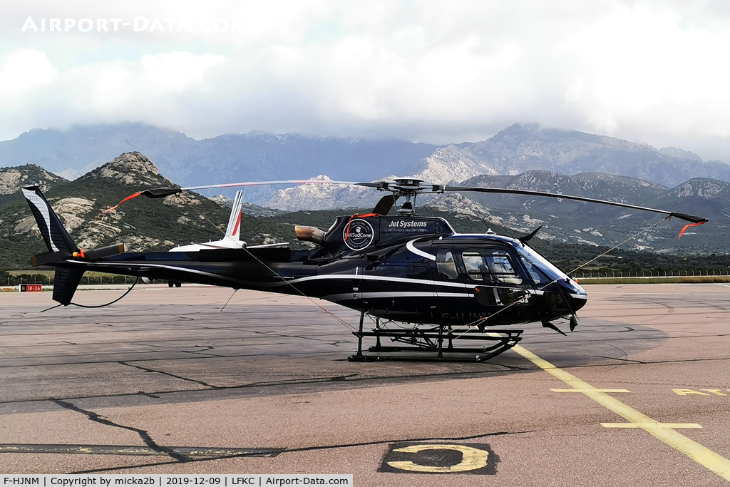 F-HJNM, 2019 Airbus Helicopters AS-350B-3 Ecureuil C/N 8718, Parked