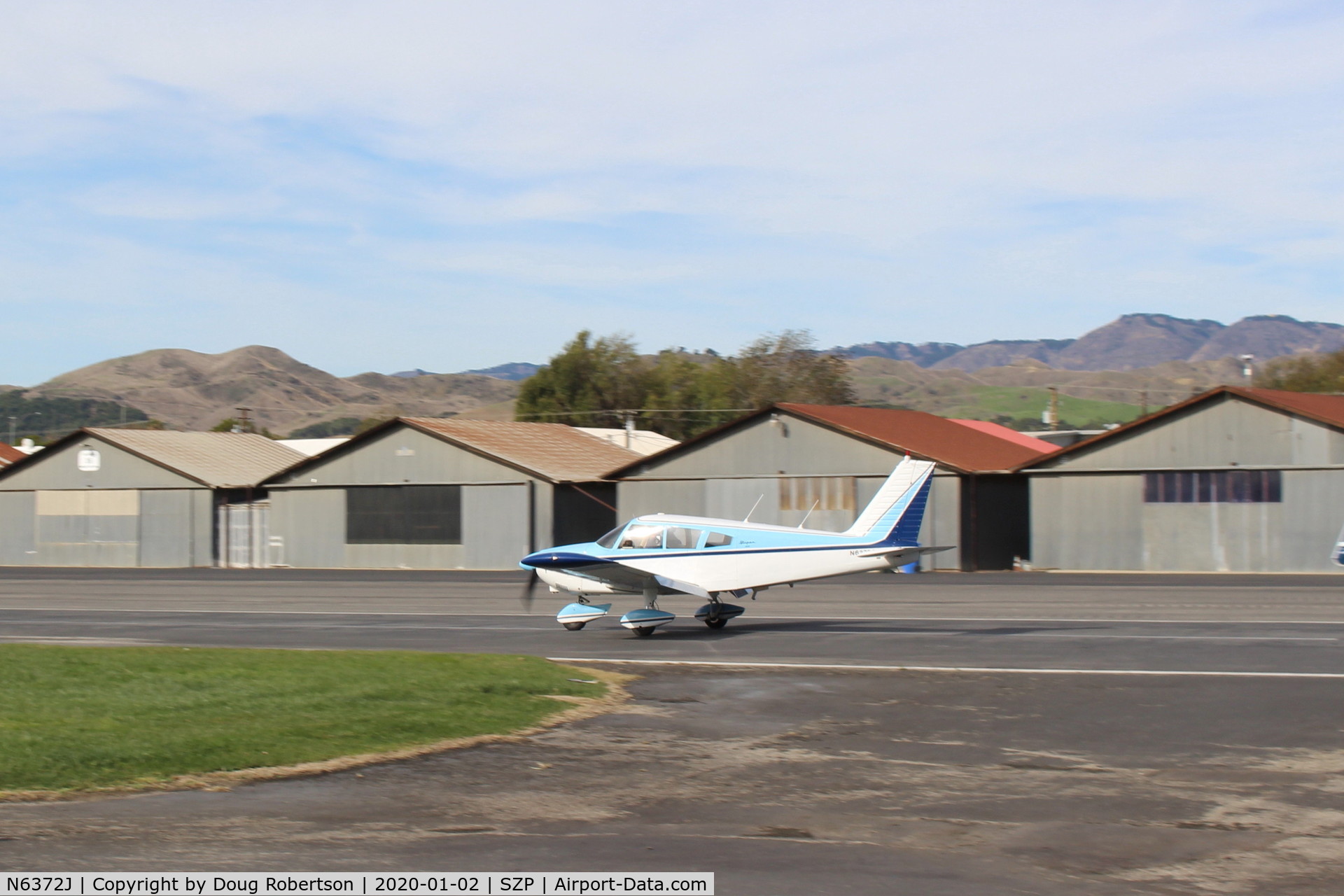 N6372J, 1968 Piper PA-28-180 C/N 28-4785, 1968 Piper PA-28-180 CHEROKEE, Lycoming O&VO-360 180 Hp, takeoff roll Rwy 22