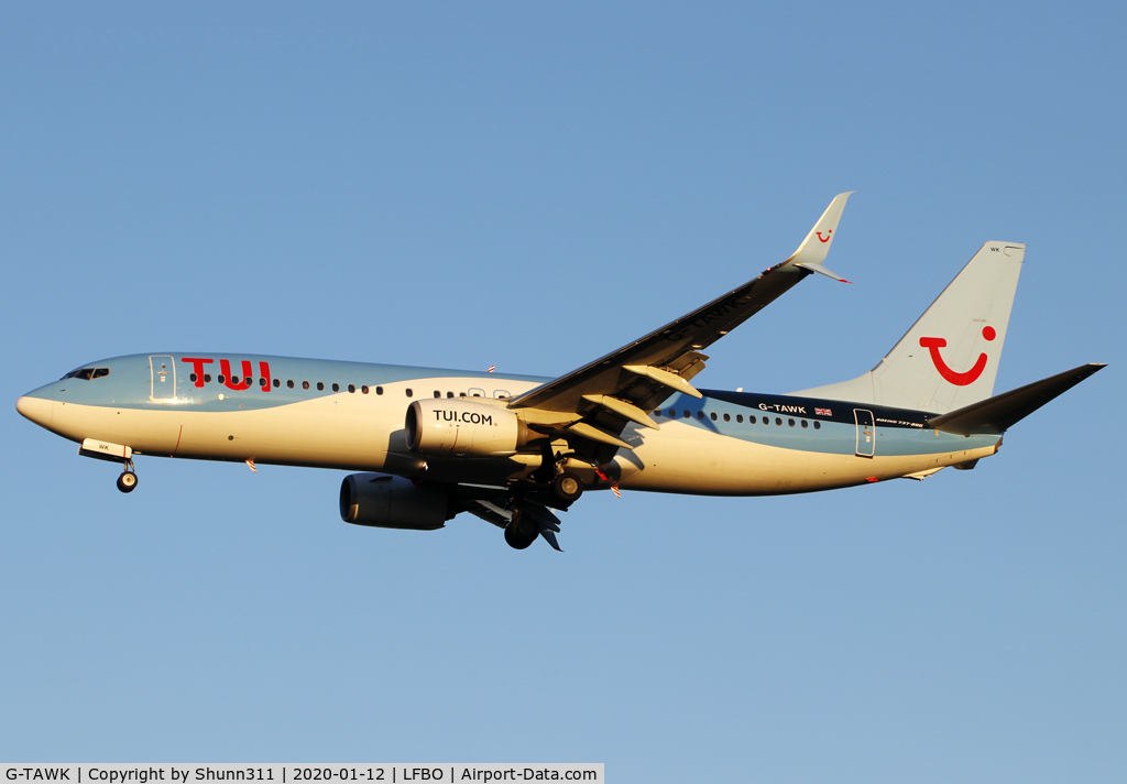 G-TAWK, 2012 Boeing 737-8K5 C/N 37239, Landing rwy 32L