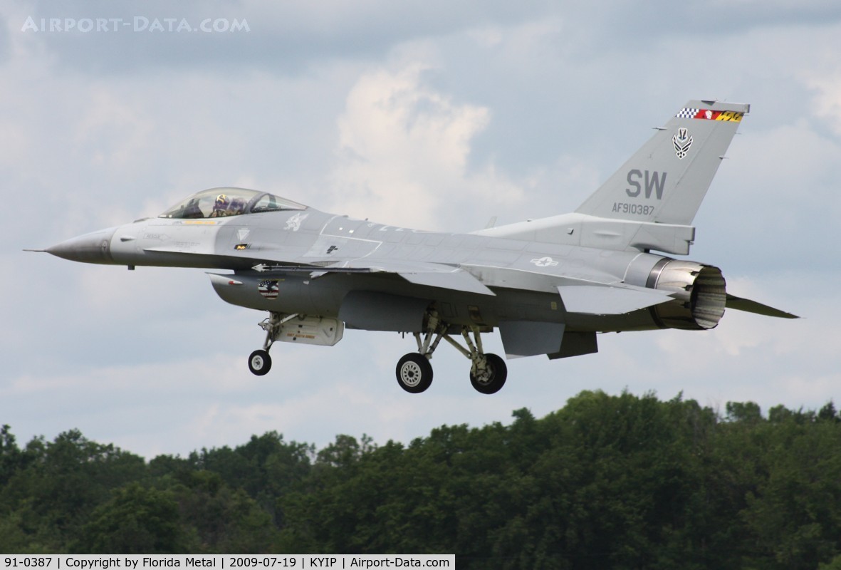 91-0387, 1991 General Dynamics F-16CM Fighting Falcon C/N CC-85, Thunder Over Michigan 2009