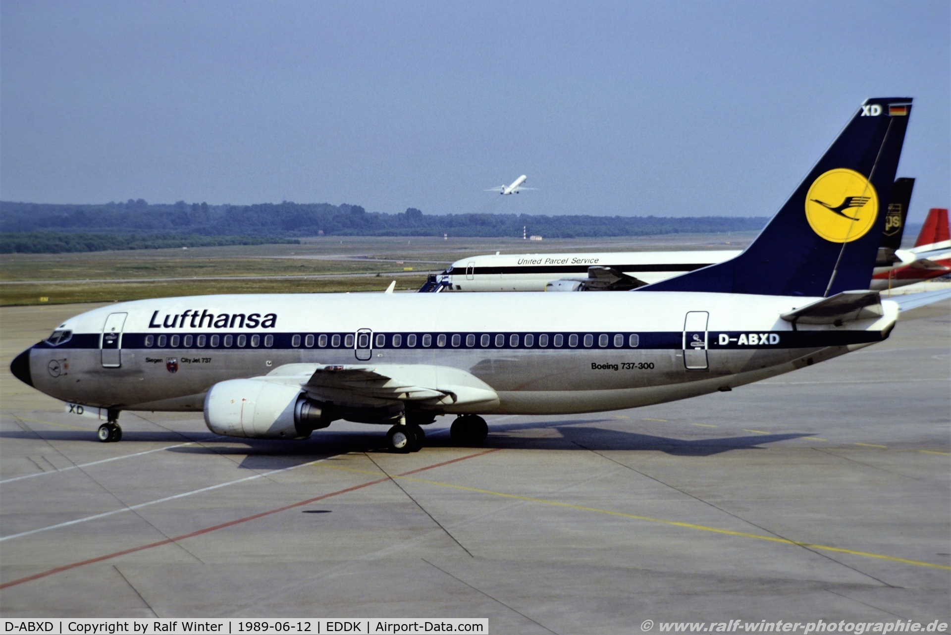 D-ABXD, 1986 Boeing 737-330 C/N 23525, Boeing 737-330 - LH DLH Lufthansa 'Siegen' - 23525 - D-ABXD - 12.06.1989 - CGN