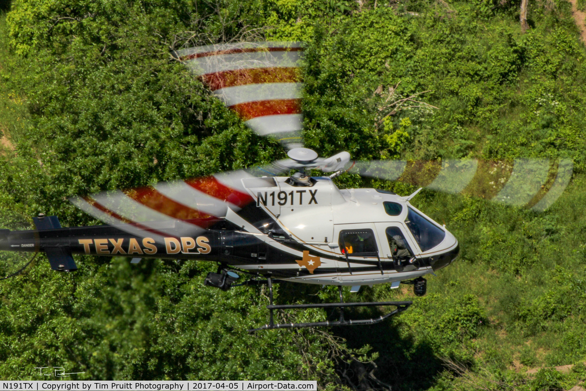 N191TX, Eurocopter AS-350B-3 Ecureuil Ecureuil C/N 4841, Texas Department of Public Safety Astar on patrol over Texas countryside