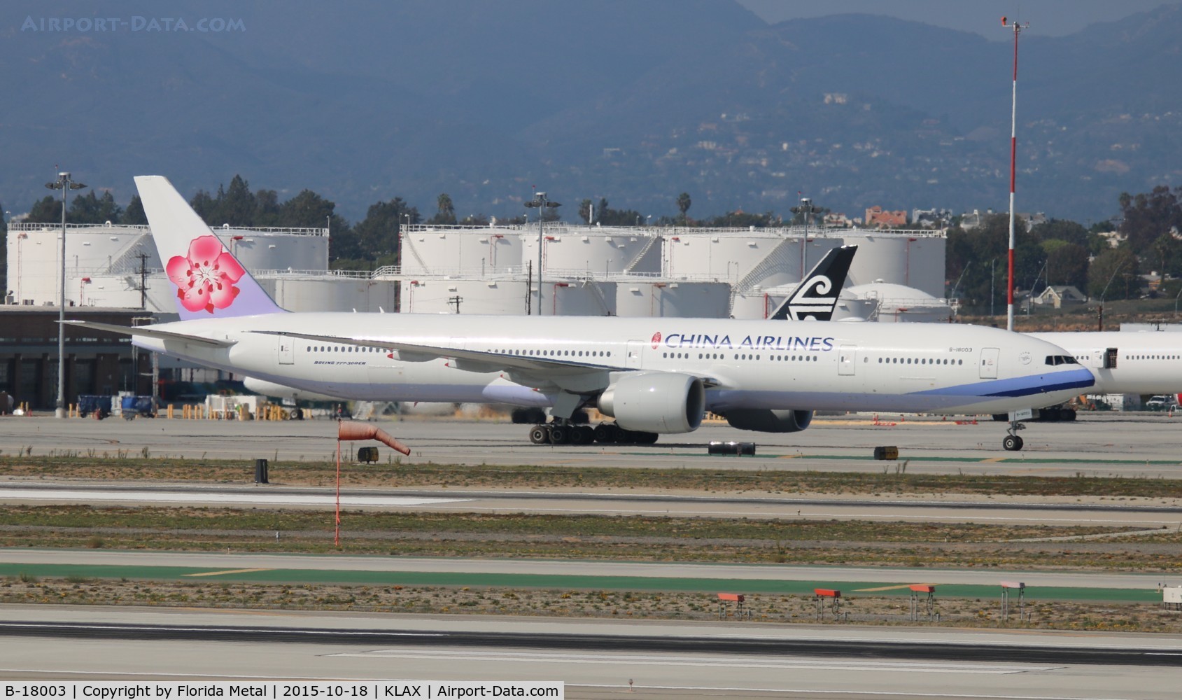 B-18003, 2015 Boeing 777-309/ER C/N 43977, LAX 2015