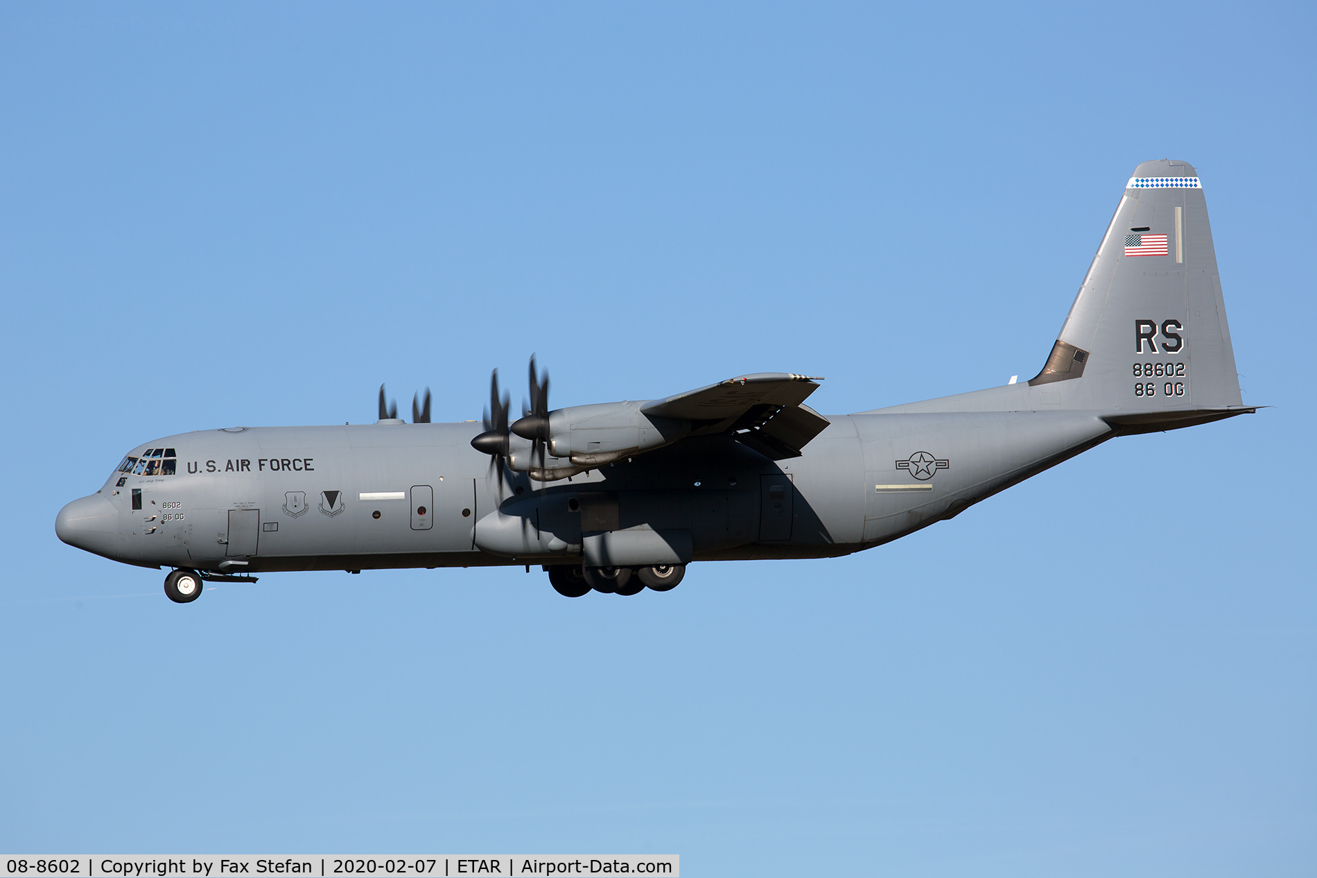 08-8602, 2008 Lockheed Martin C-130J-30 Super Hercules C/N 382-5611, landing at RMS
