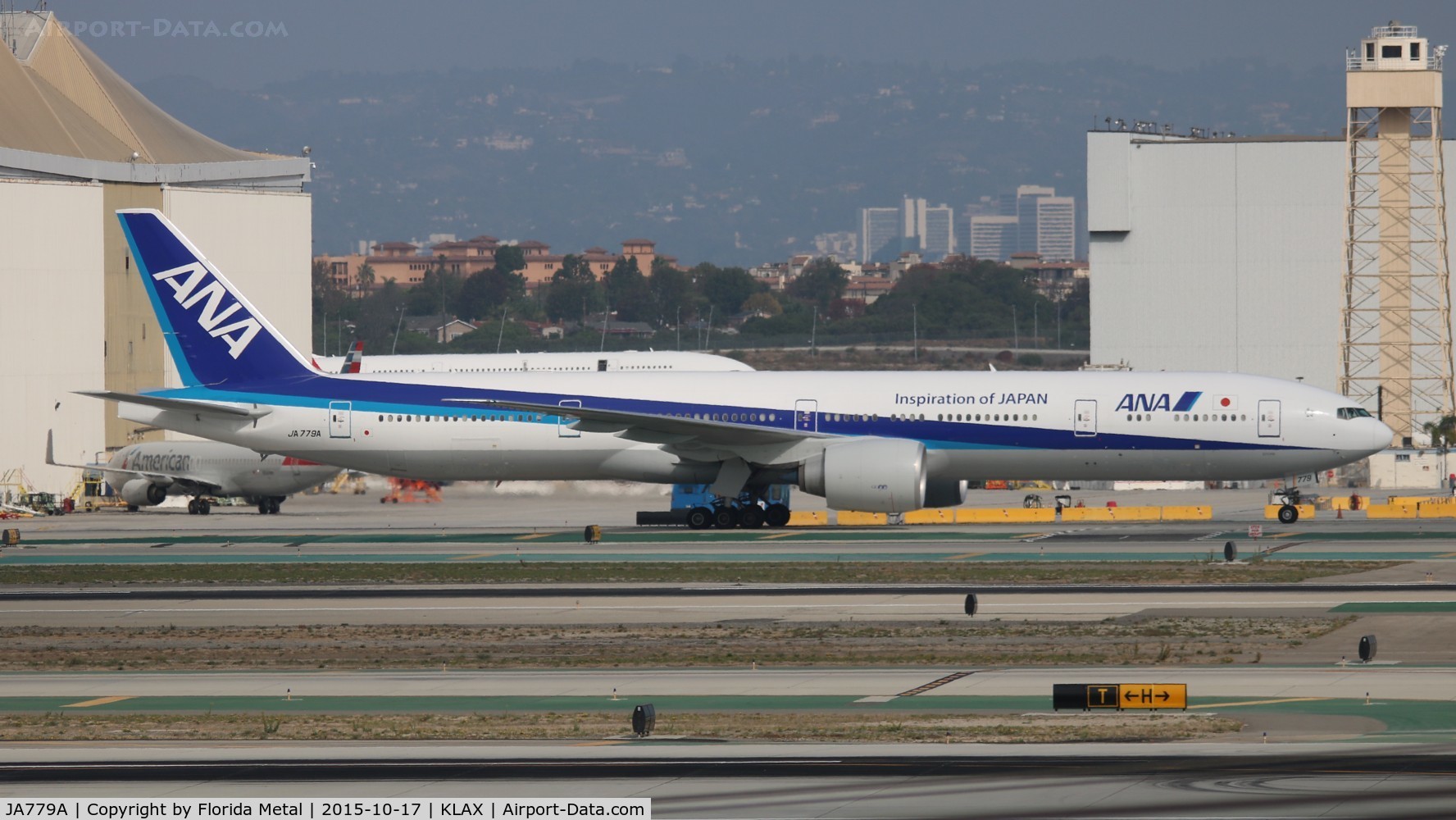 JA779A, 2007 Boeing 777-381/ER C/N 34894, LAX 2015
