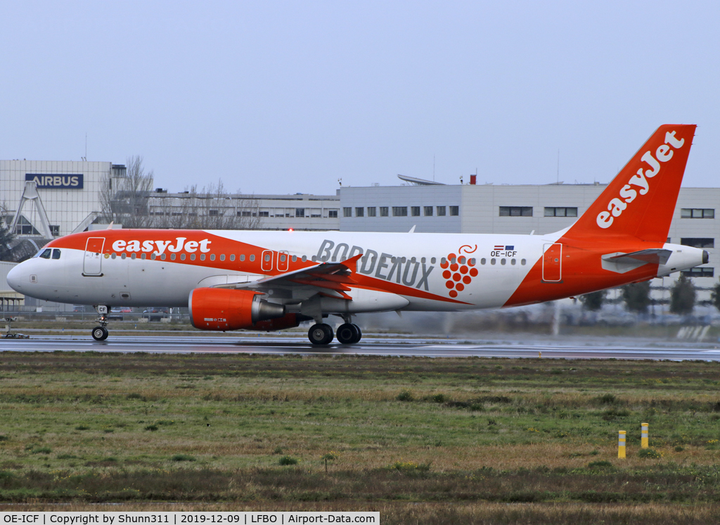 OE-ICF, 2011 Airbus A320-214 C/N 4708, Ready for take off from rwy 32R... Additional 'Bordeaux' logo on fuselage...