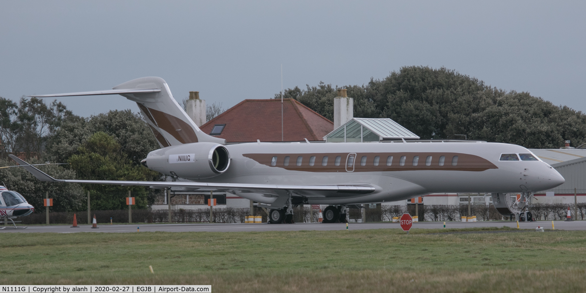 N1111G, 2018 Bombardier BD-700-2A12 Global 7500 C/N 70011, Wearing a taped-on registration at Guernsey, following a change from OE-IIL