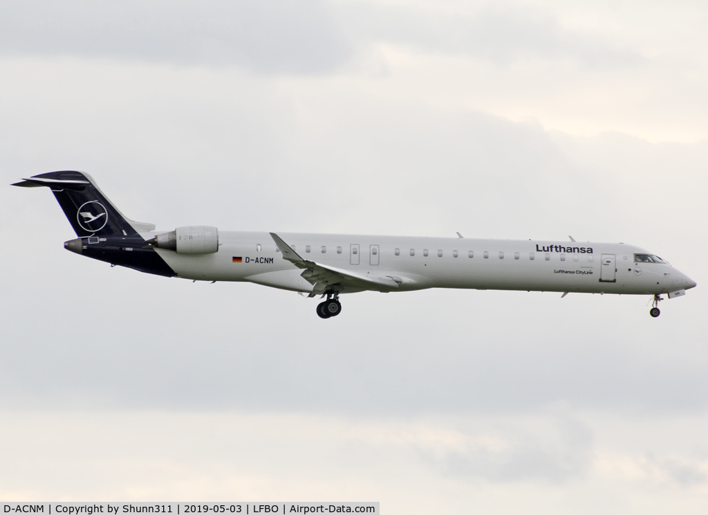 D-ACNM, 2010 Bombardier CRJ-900LR (CL-600-2D24) C/N 15253, Landing rwy 32L in new Lufthansa c/s