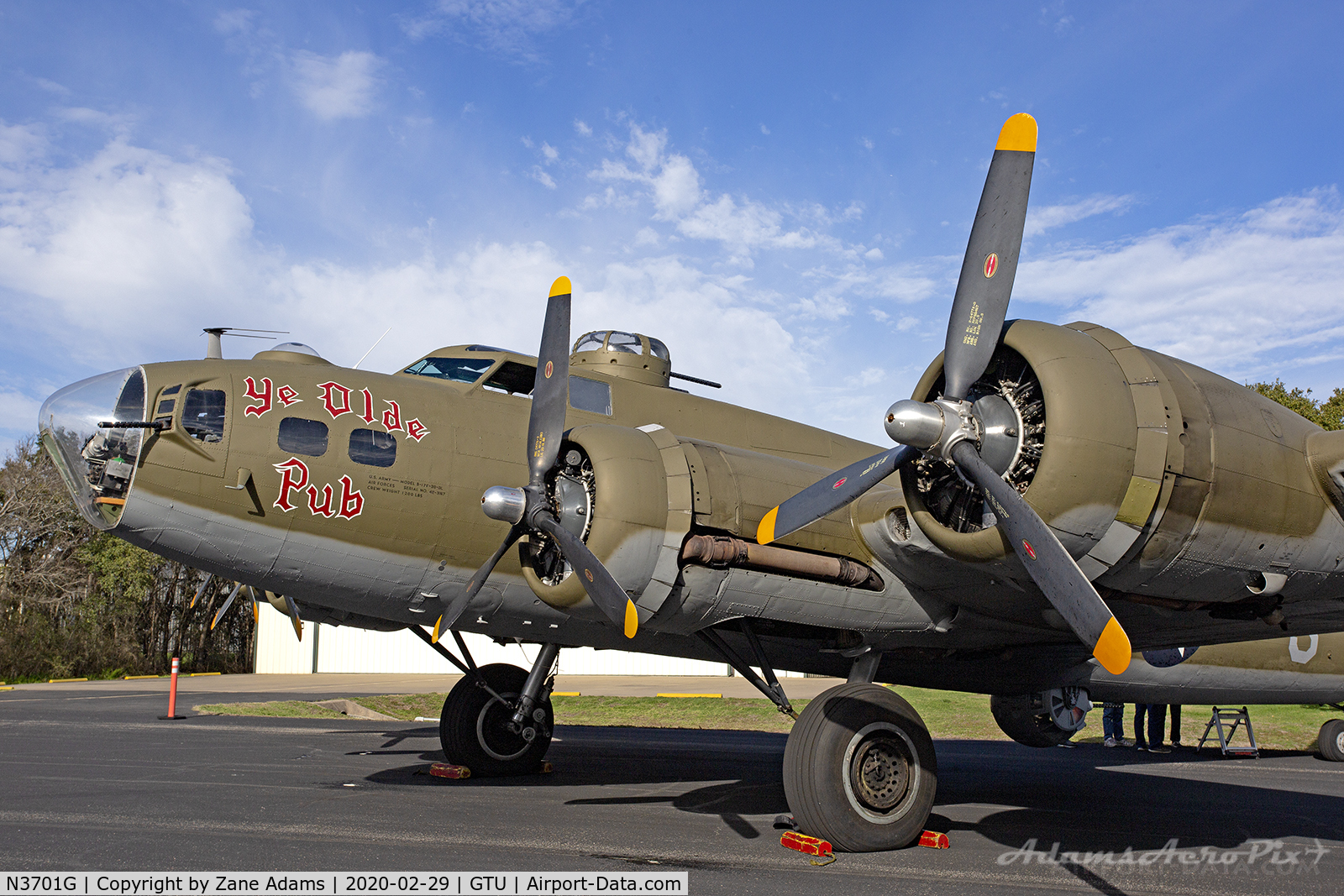 N3701G, 1944 Boeing B-17G Flying Fortress C/N 44-48543, Formerly known as Chuckie and Madris Maiden, now in Ye Olde Pub paint