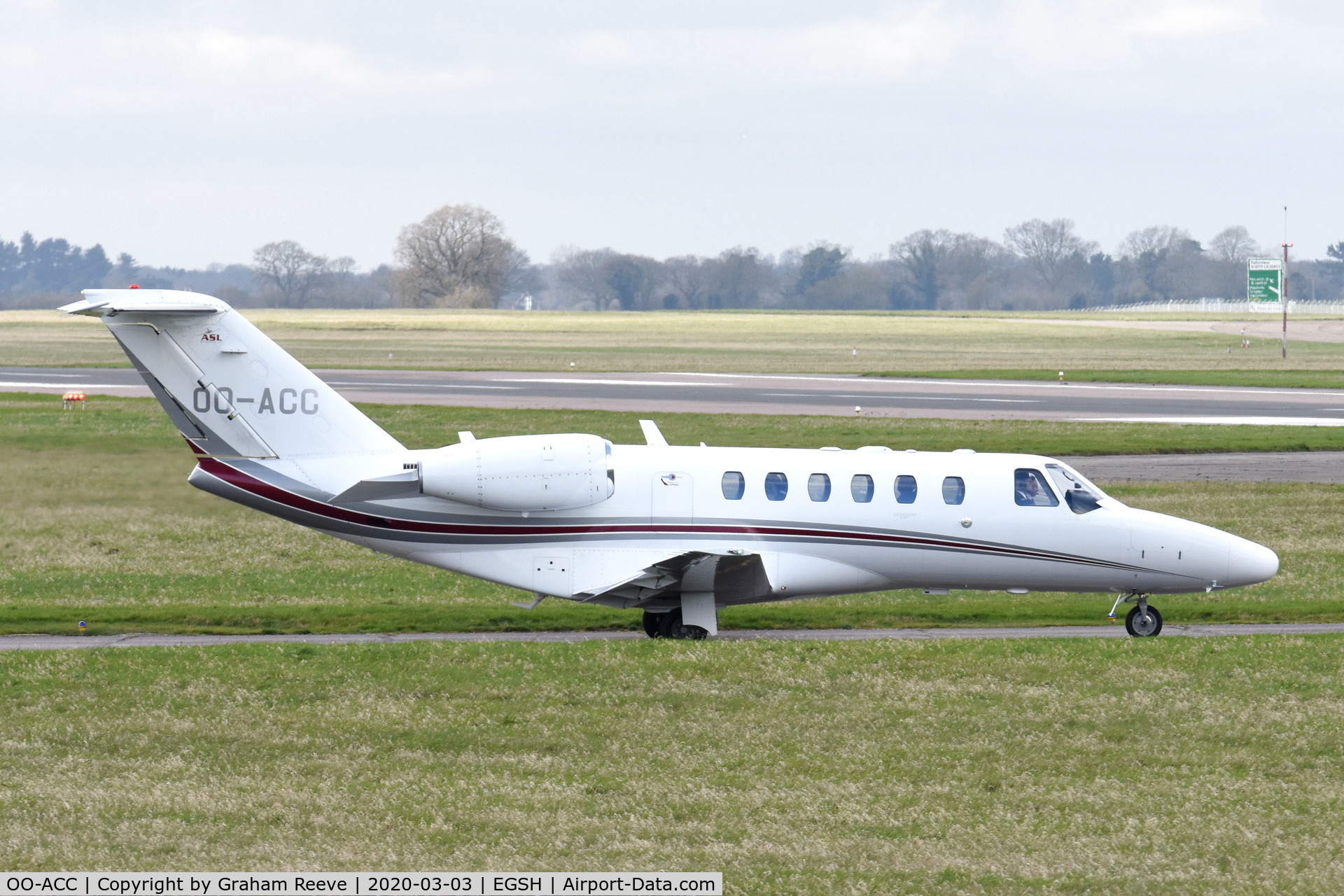 OO-ACC, 2008 Cessna 525A CitationJet CJ2+ C/N 525A-0431, Departing from Norwich.
