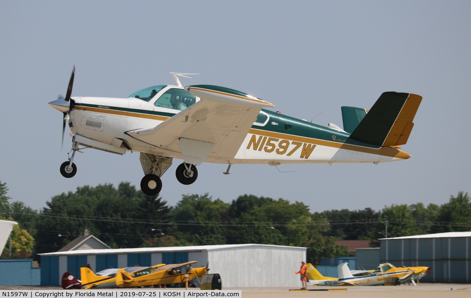 N1597W, 1972 Beech V35B Bonanza C/N D-9359, Bonanza V35B