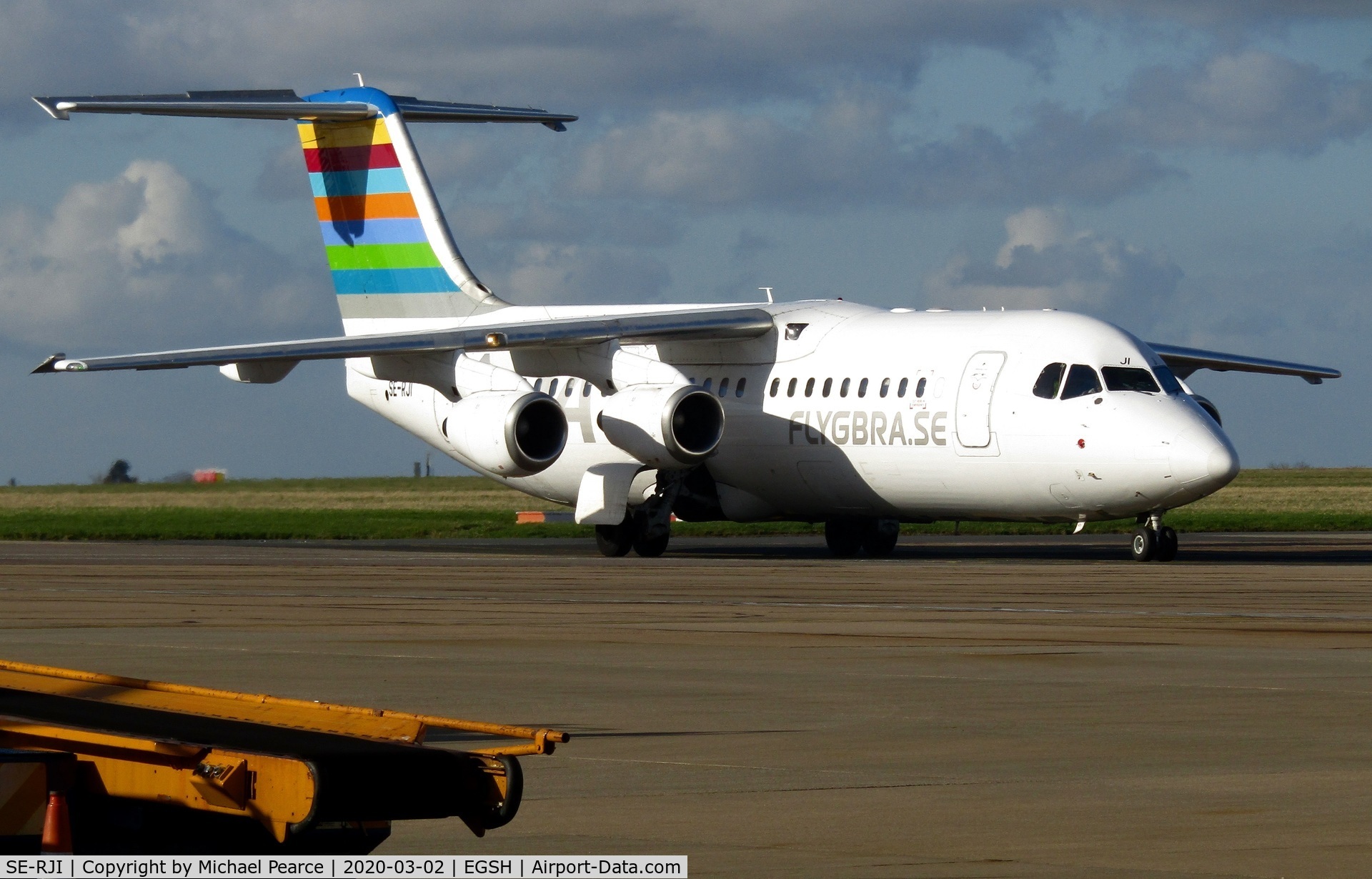 SE-RJI, 1999 British Aerospace Avro 146-RJ100 C/N E3357, Arriving from Malmo (MMX) for storage, following retirement from BRA service.