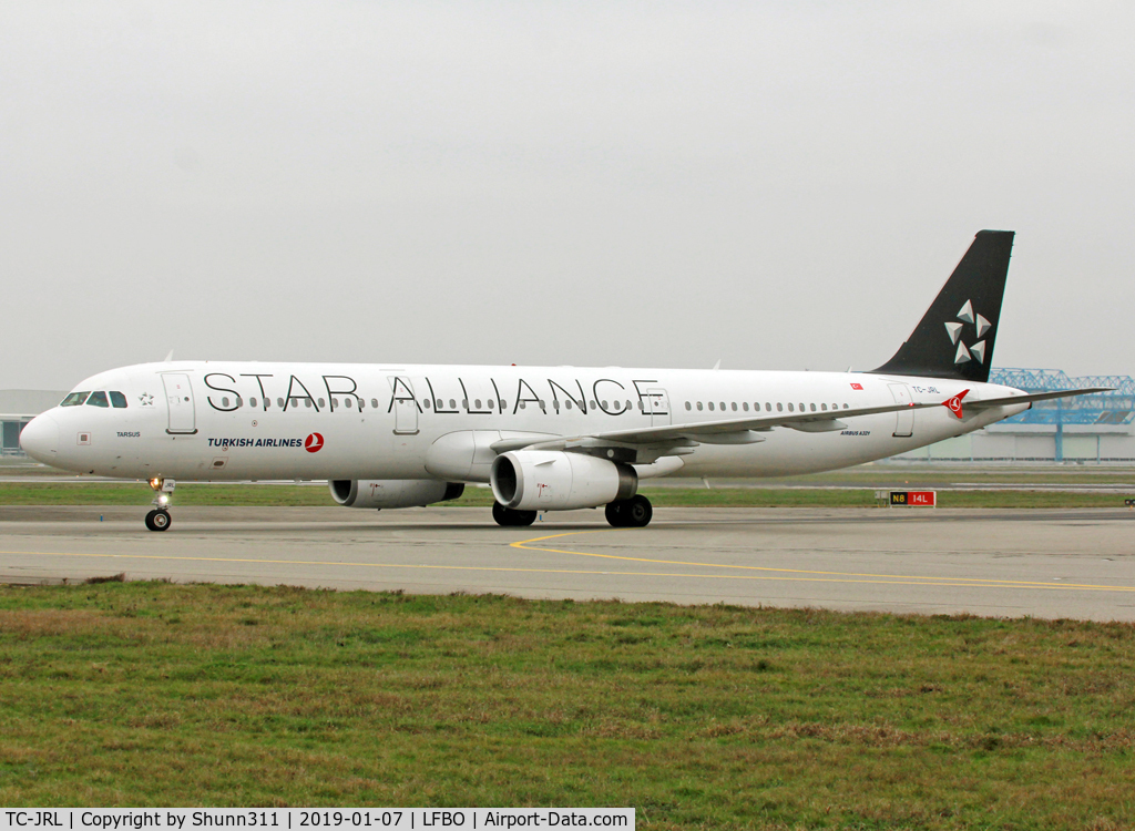 TC-JRL, 2008 Airbus A321-231 C/N 3539, Taxiing to the Terminal in Star Alliance c/s...
