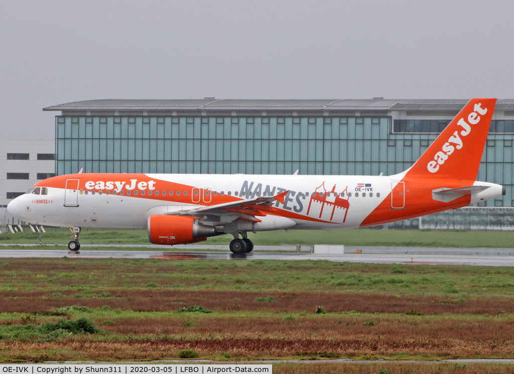 OE-IVK, 2011 Airbus A320-214 C/N 4591, Lining up rwy 32R for departure... Nantes c/s