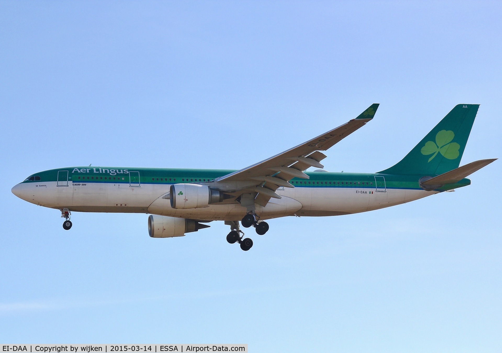 EI-DAA, 2001 Airbus A330-202 C/N 397, RWY 26