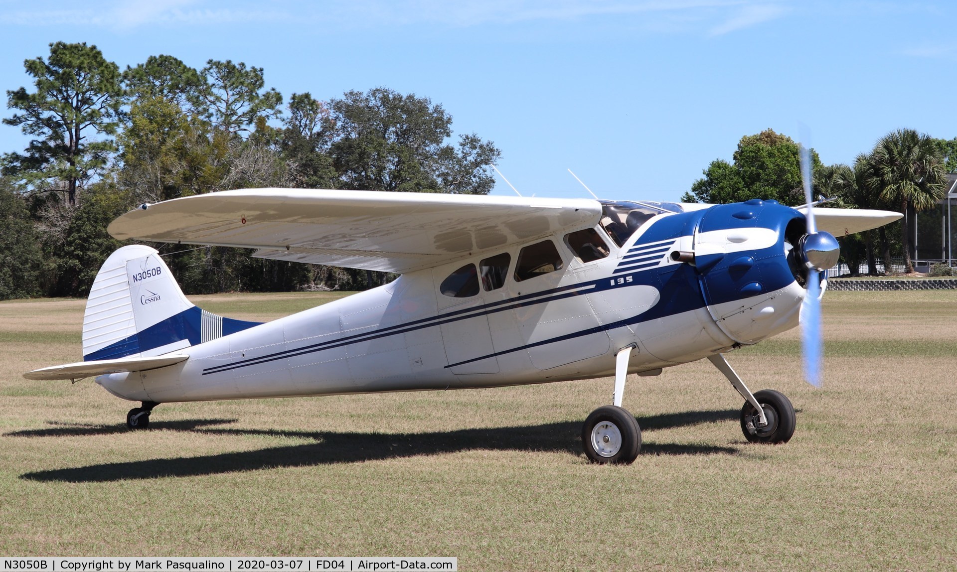 N3050B, 1952 Cessna 195B Businessliner C/N 7933, Cessna 195B