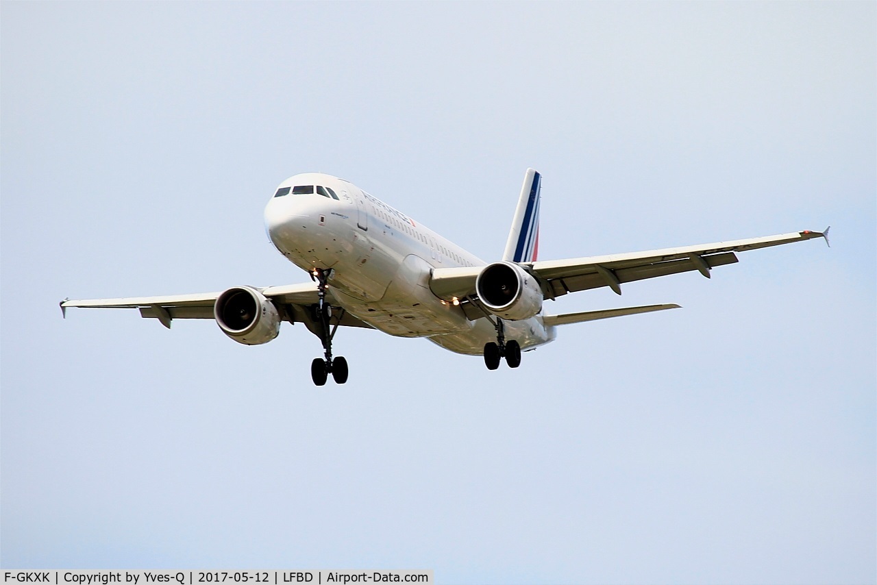F-GKXK, 2003 Airbus A320-214 C/N 2140, Airbus A320-214, Short approach rwy 23, Bordeaux-Mérignac airport (LFBD-BOD)