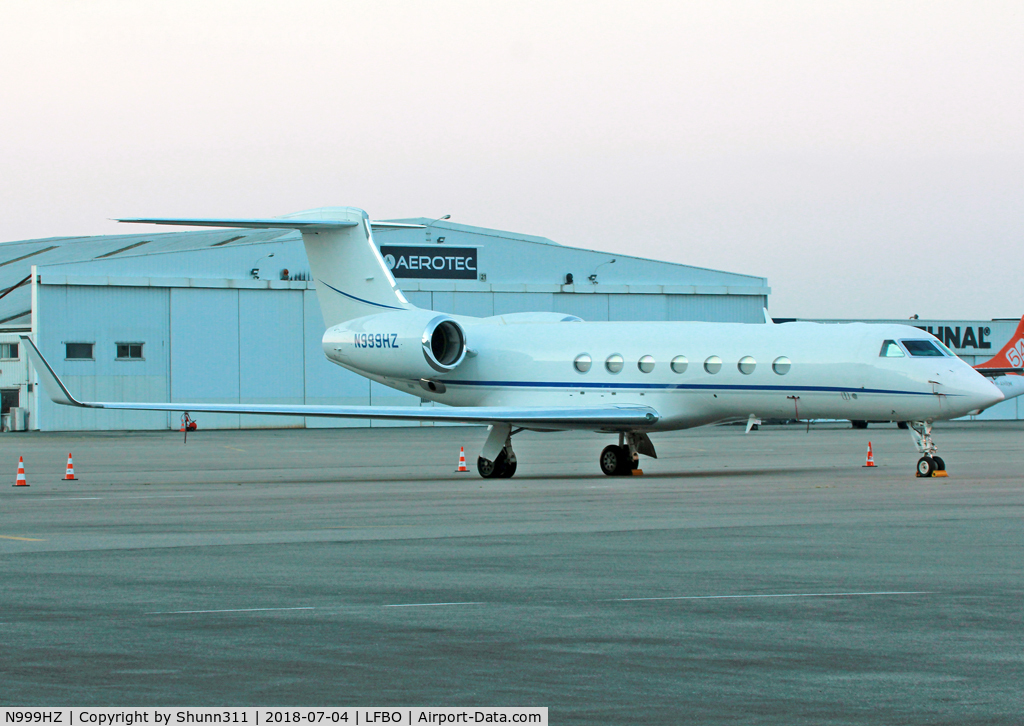 N999HZ, 2012 Gulfstream Aerospace GV-SP (G550) C/N 5383, Parked at the General Aviation area...