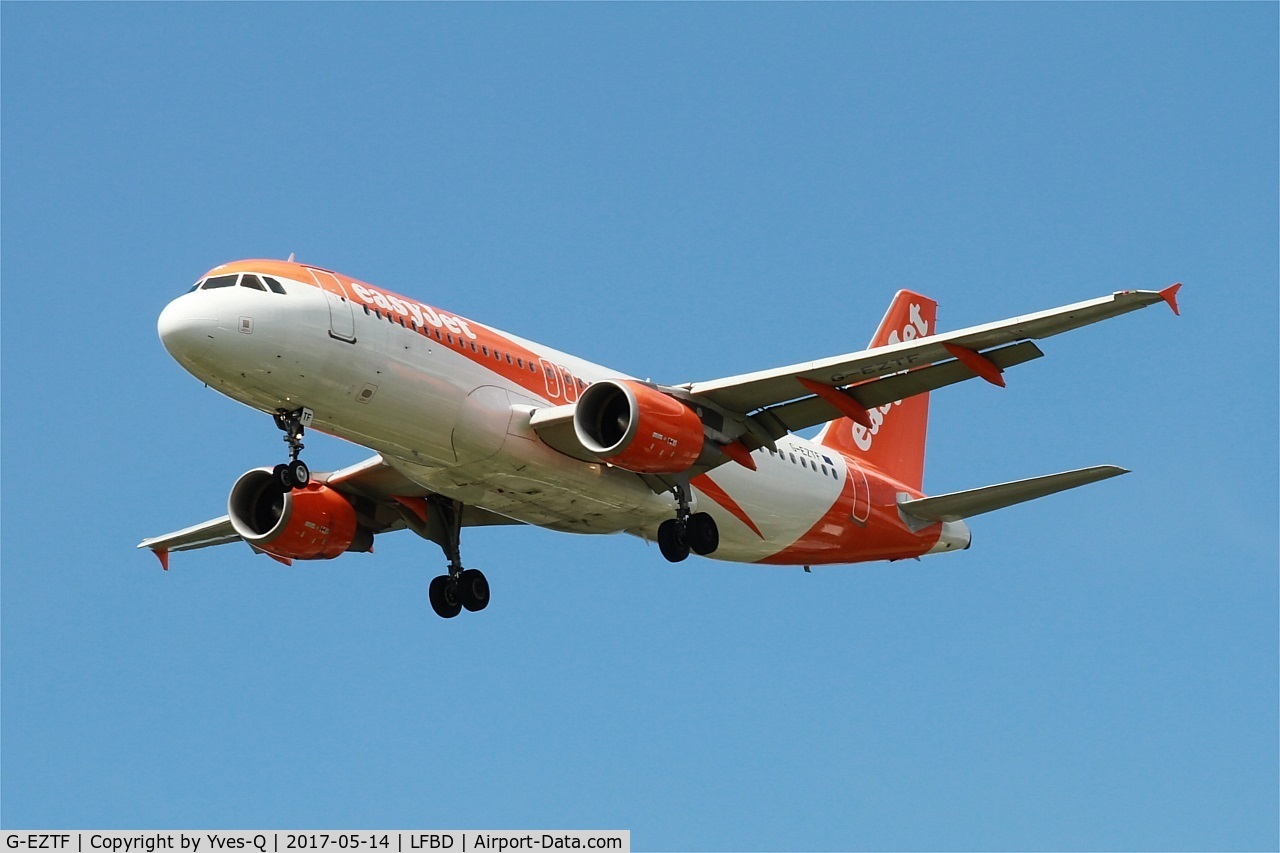 G-EZTF, 2009 Airbus A320-214 C/N 3922, Airbus A320-214, Short approach rwy 23, Bordeaux-Mérignac airport (LFBD-BOD)