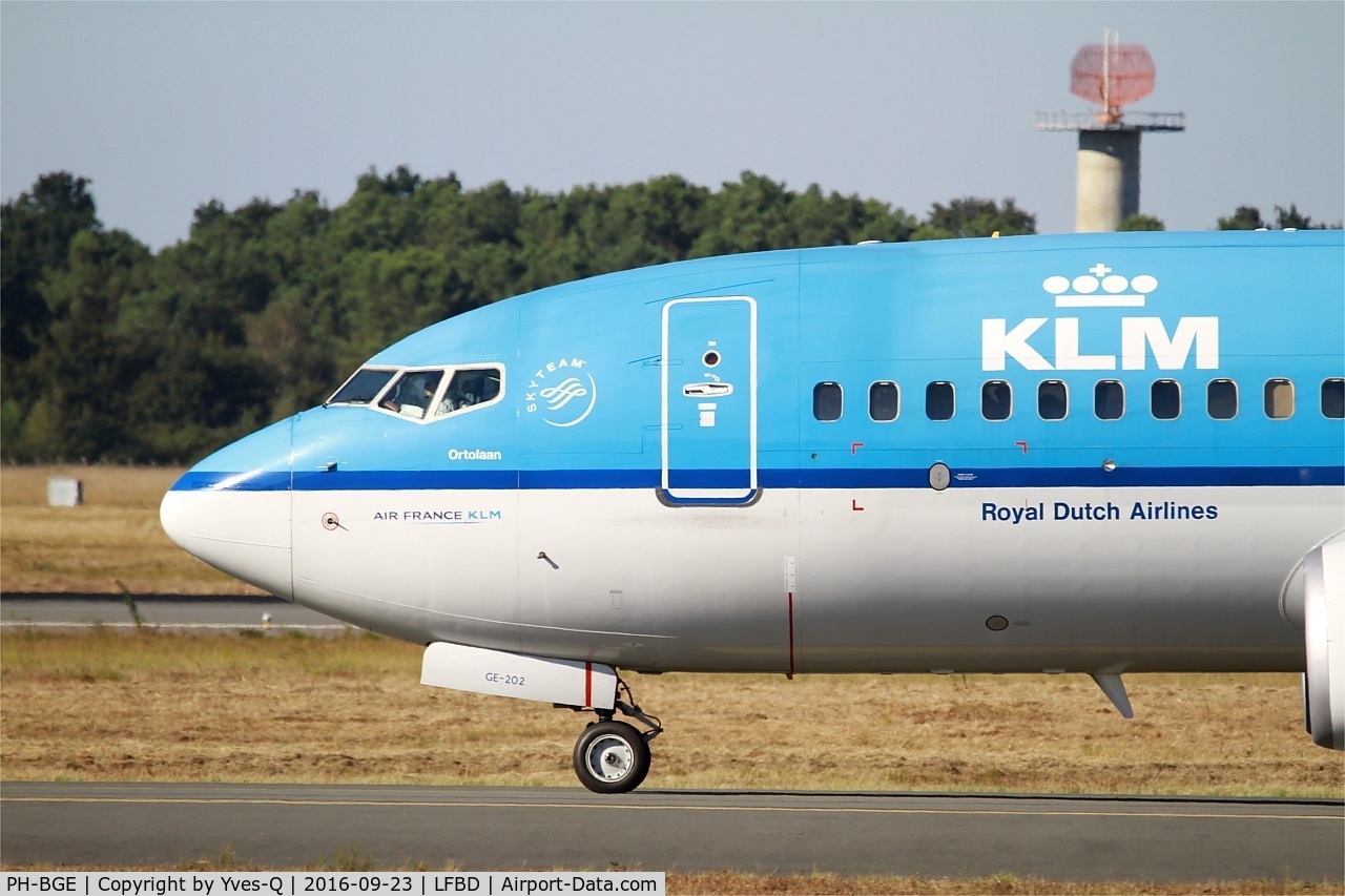 PH-BGE, 2008 Boeing 737-7K2 C/N 30371, Boeing 737-7K2, Taxiing to holding point rwy 05, Bordeaux Mérignac airport (LFBD-BOD)