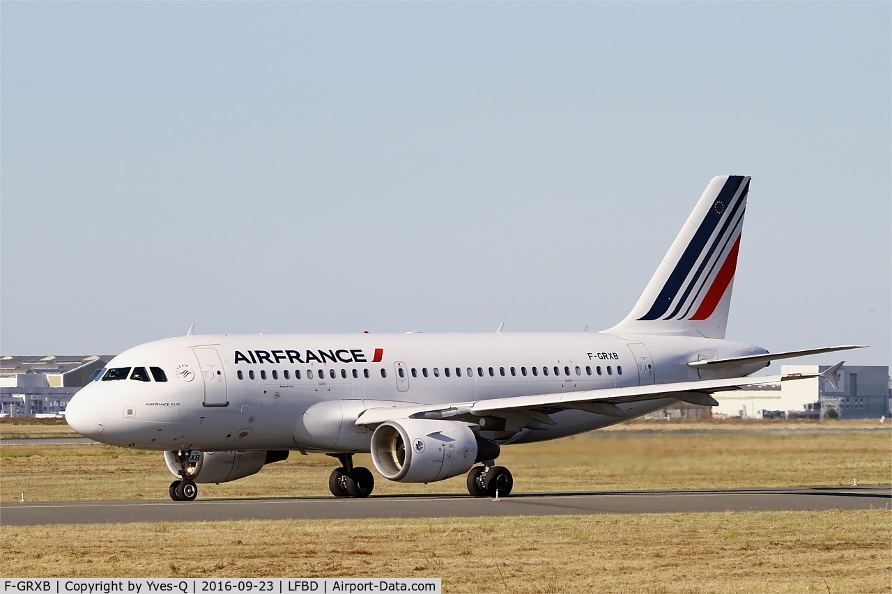 F-GRXB, 2001 Airbus A319-111 C/N 1645, Airbus A319-111, Taxiing to holding point rwy 05, Bordeaux Mérignac airport (LFBD-BOD)