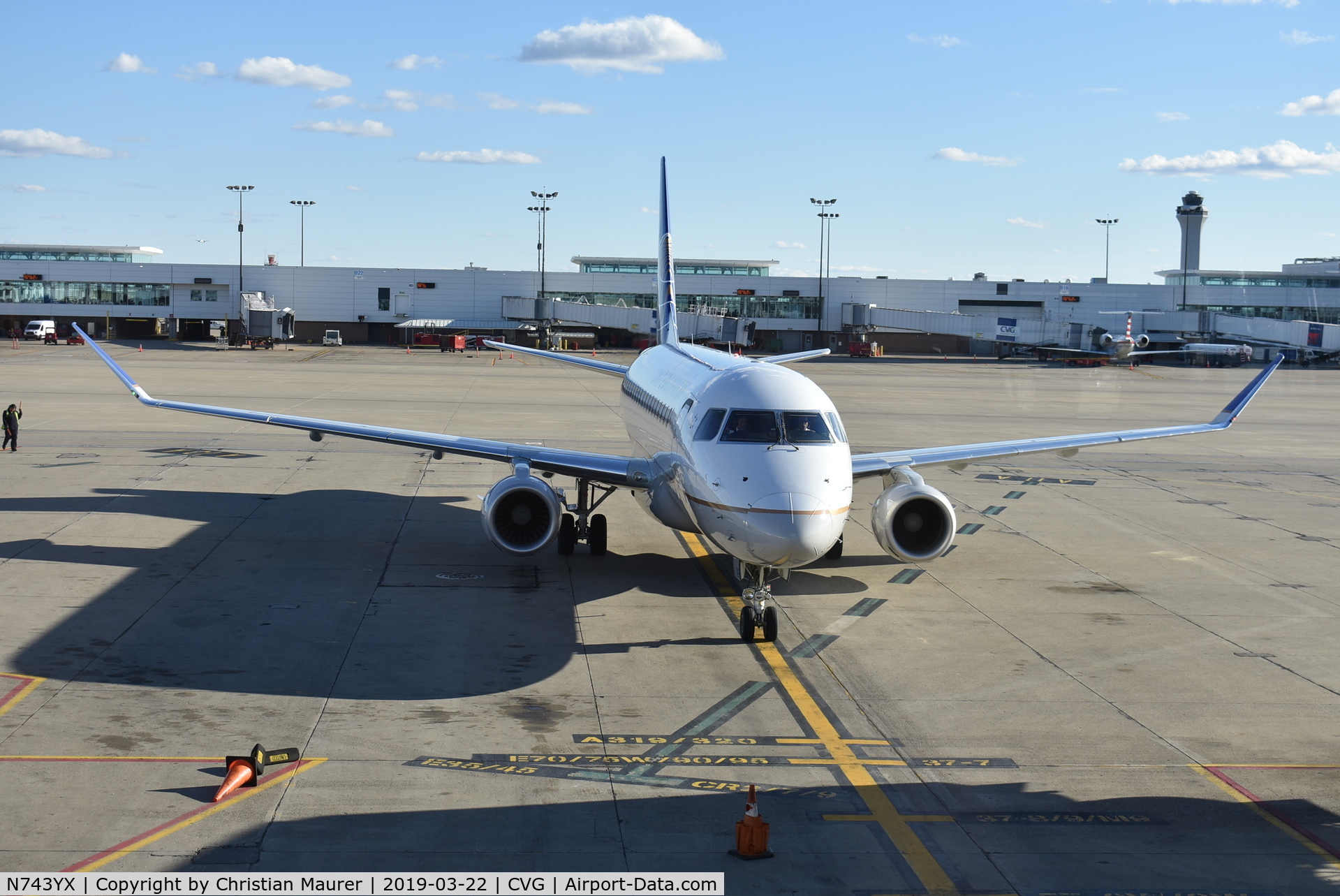 N743YX, 2017 Embraer 175LR (ERJ-170-200LR) C/N 17000660, ERJ-175LR