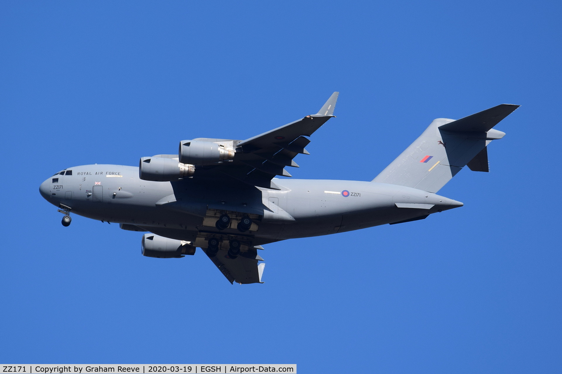 ZZ171, 2000 Boeing C-17A Globemaster III C/N F-007, In the circuit over Spixworth.