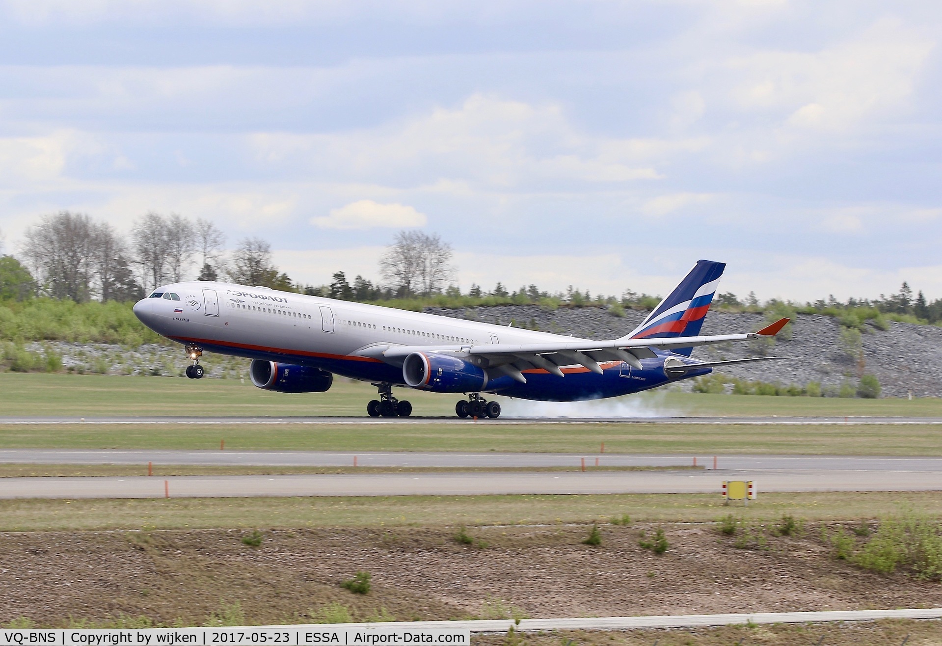 VQ-BNS, 2011 Airbus A330-343X C/N 1264, RWY 01R