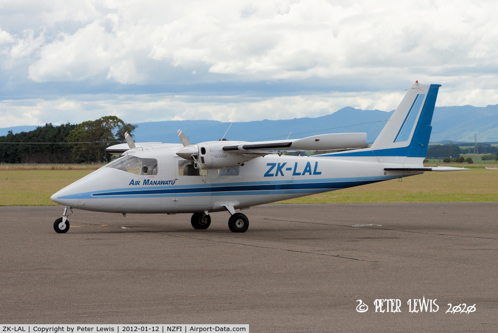ZK-LAL, Partenavia P-68B C/N 70, Air Charter Manawatu Ltd., Palmerston North