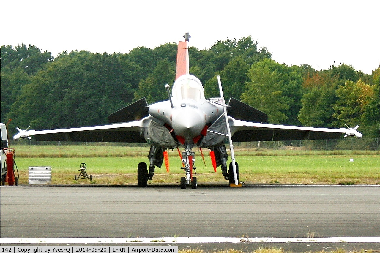 142, 2013 Dassault Rafale C C/N 142, French Air Force Dassault Rafale C, Flight line, Rennes-St Jacques airport (LFRN-RNS) Air show 2014