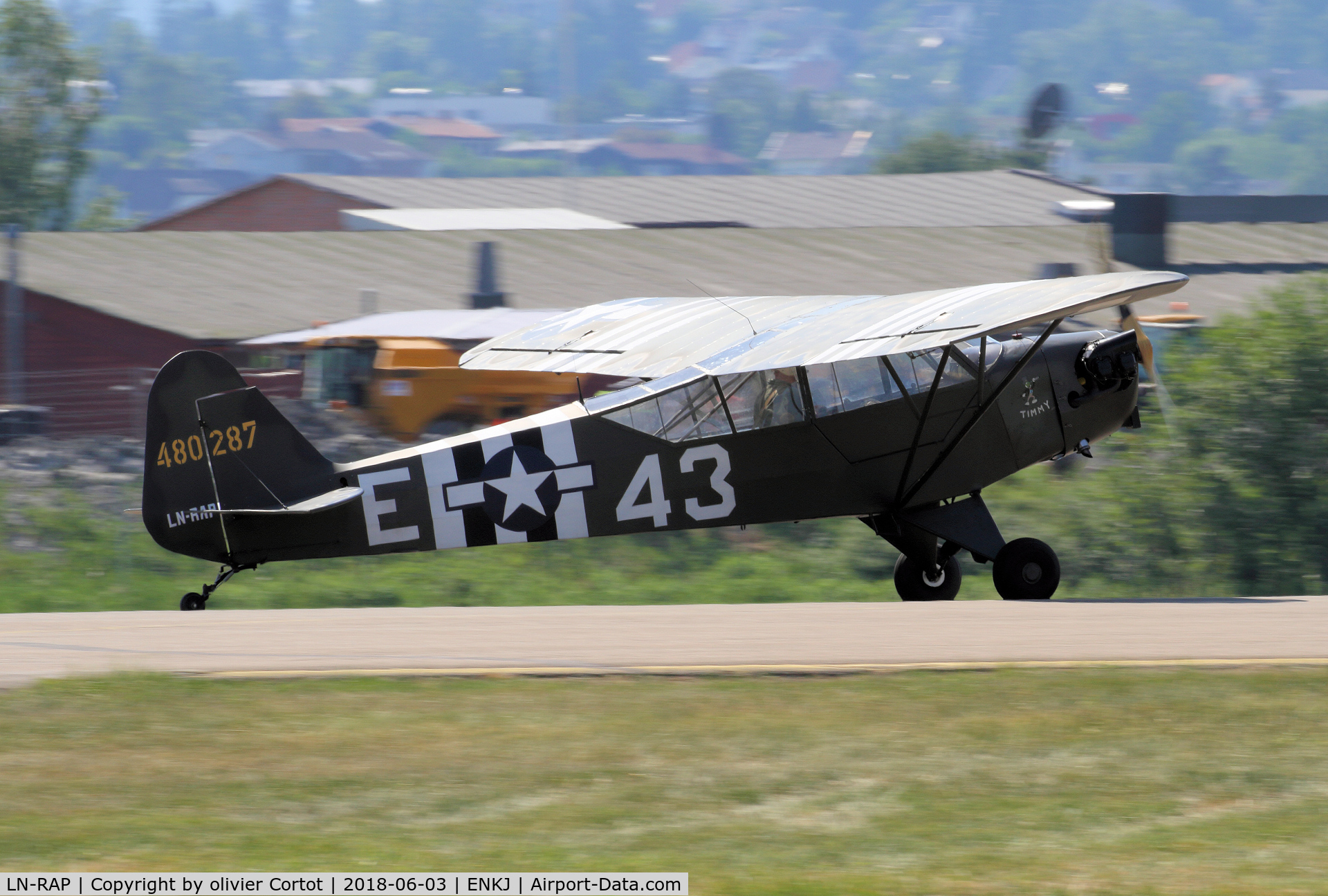 LN-RAP, 1943 Piper L-4J Grasshopper (J3C-65D) C/N 12583, 2018 airshow