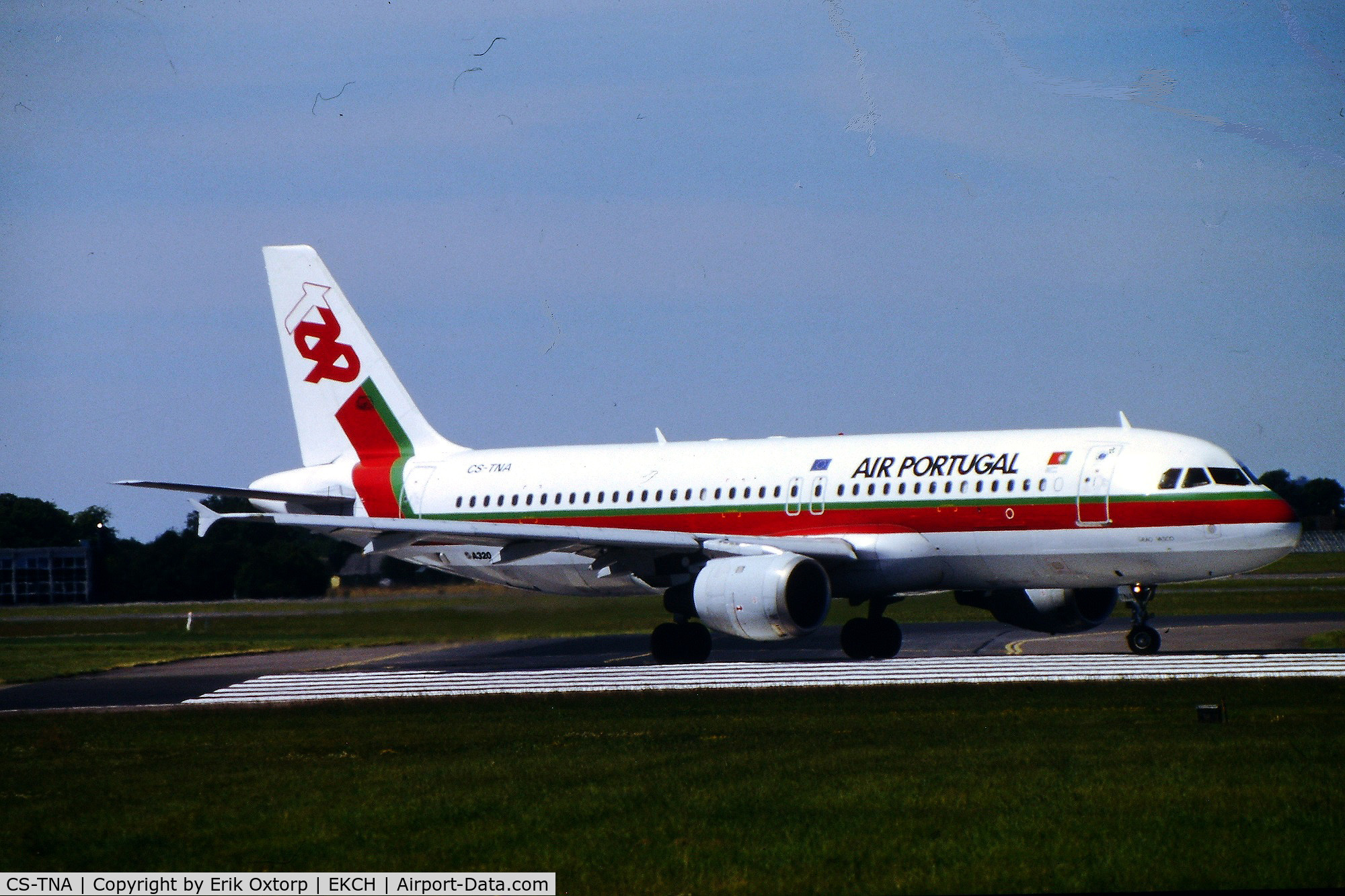 CS-TNA, 1991 Airbus A320-211 C/N 185, CS-TNA ready for take off rw 04R
Scanned slide