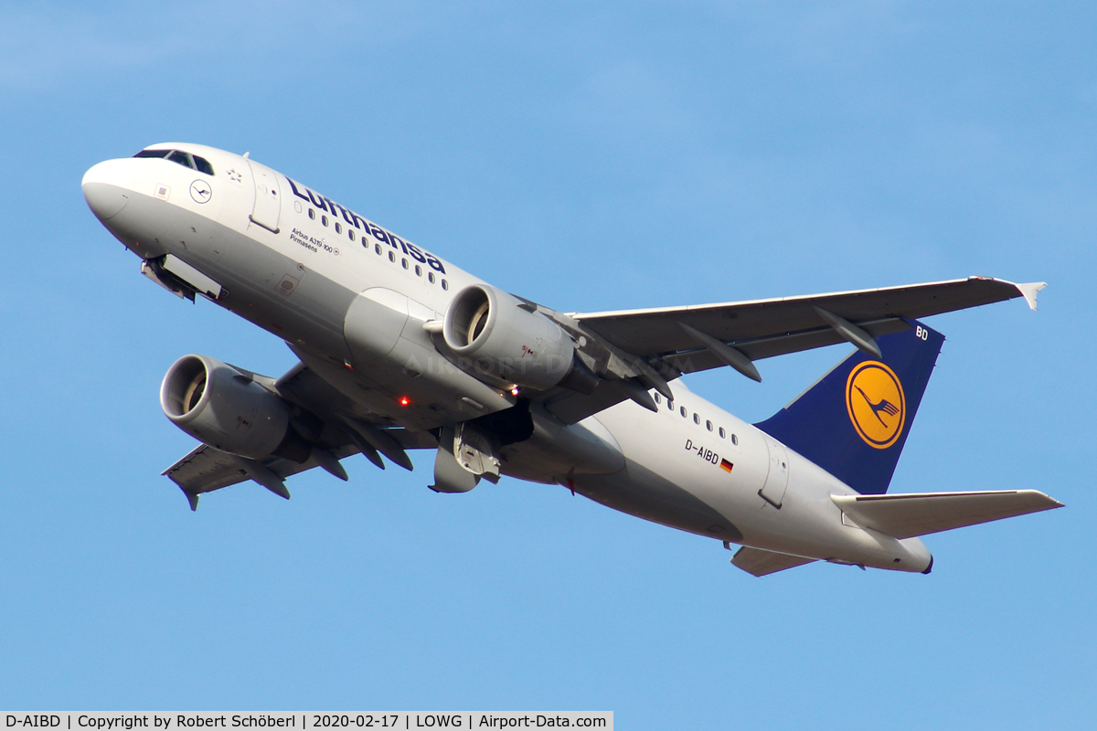D-AIBD, 2010 Airbus A319-112 C/N 4455, D-AIBD @ LOWG