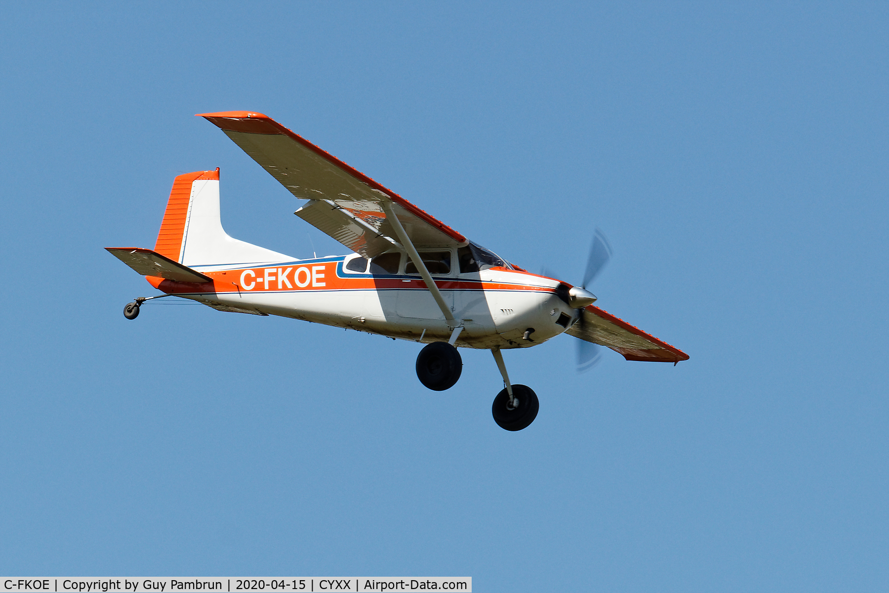 C-FKOE, 1972 Cessna A185F Skywagon 185 C/N 18502100, Landing on 07