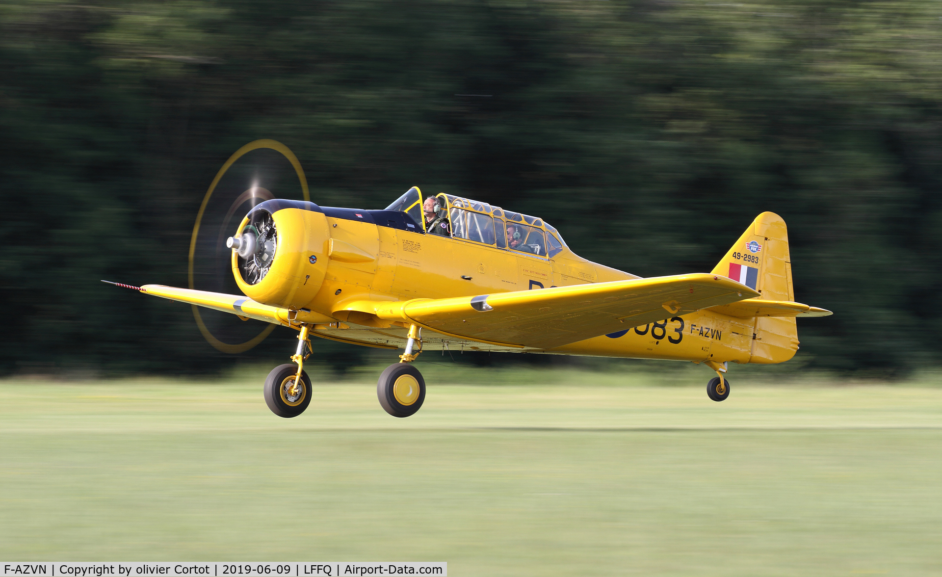 F-AZVN, 1941 North American T-6G Texan C/N 168-87, 2019 airshow