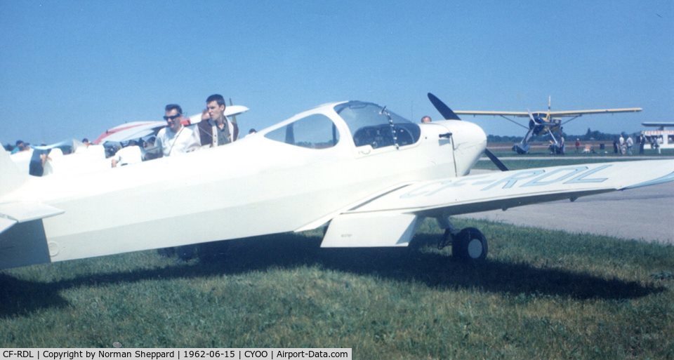CF-RDL, 1961 Piel CP-30 Emeraude C/N 001, Picture taken at Oshawa Airport in 1962.