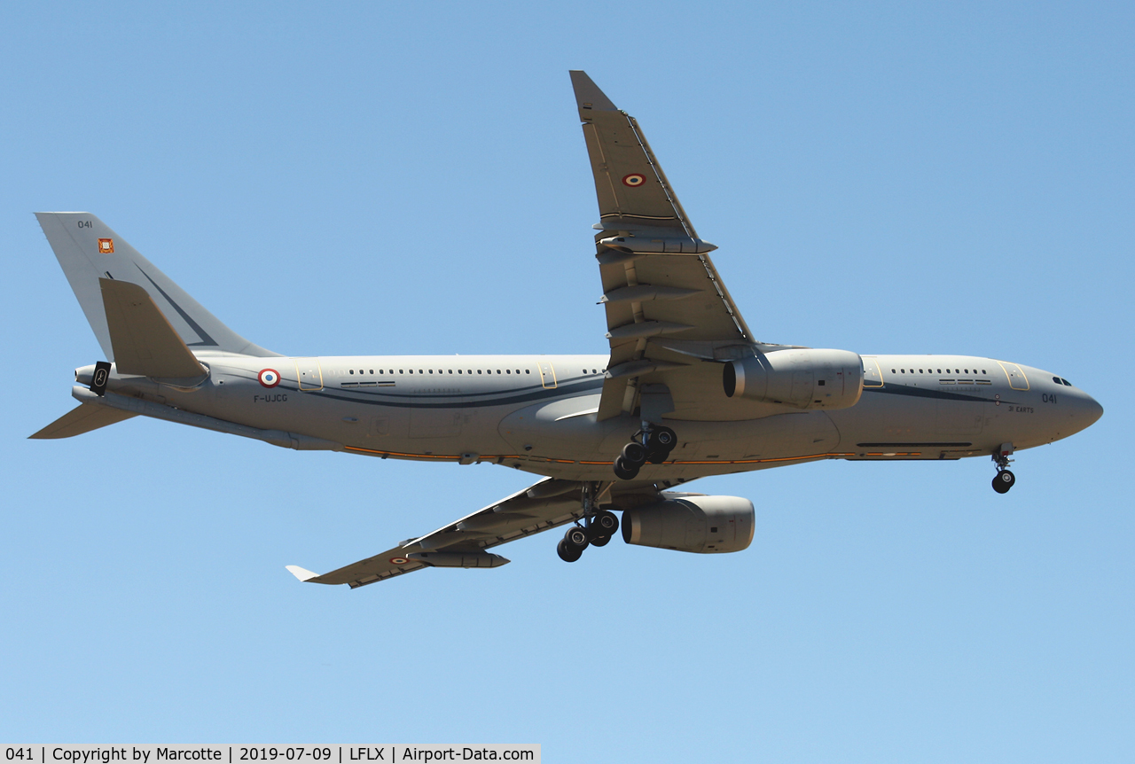 041, 2018 Airbus A330-203/MRTT Phénix C/N 1735, Short final runway 03.