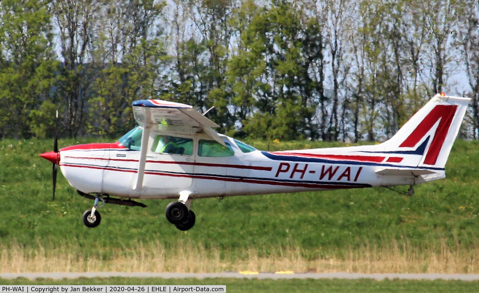 PH-WAI, Reims F172M Skyhawk C/N 0961, Lelystad Airport