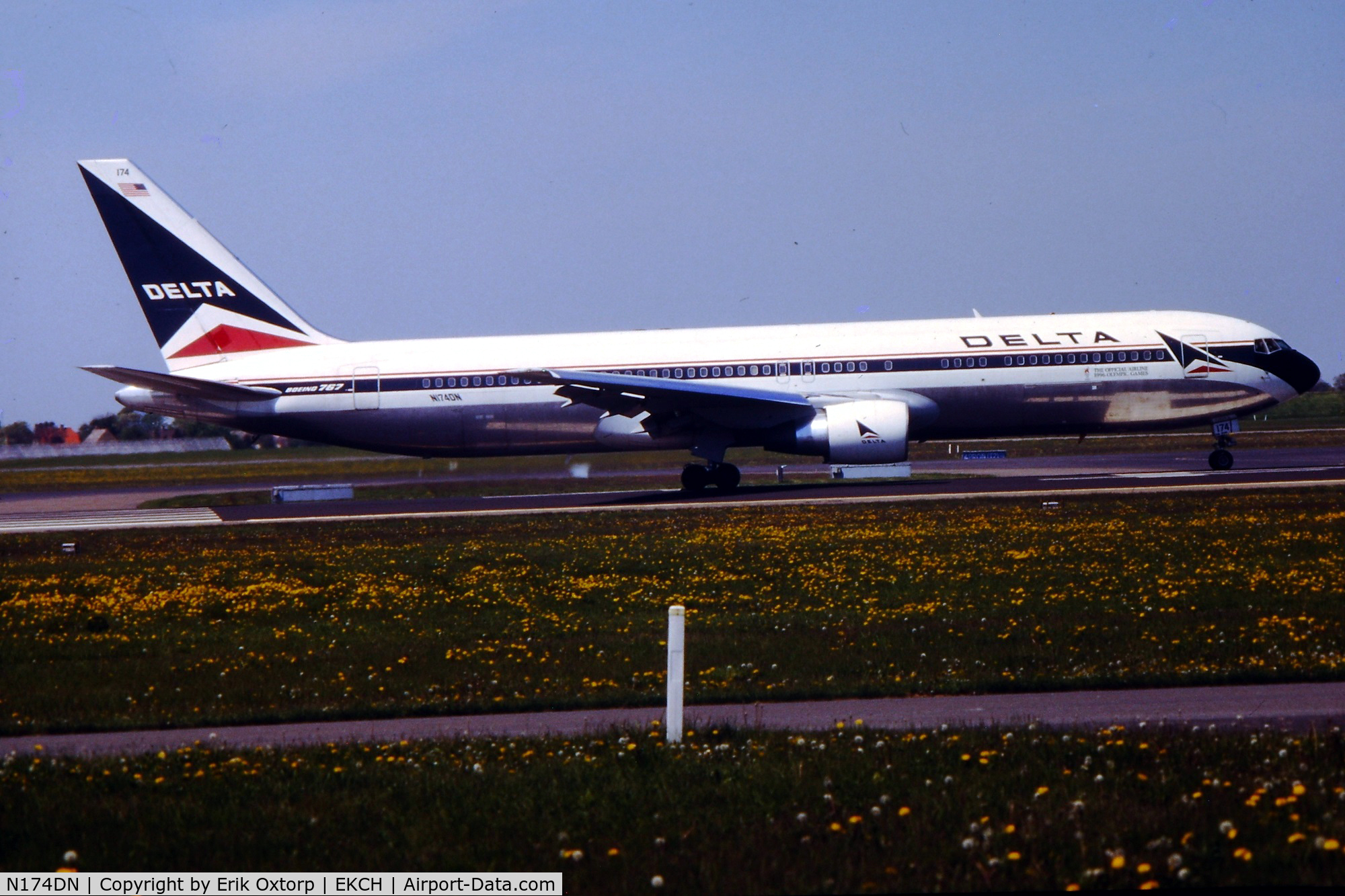 N174DN, 1990 Boeing 767-332 C/N 24802, N174DN ready for takeoff rw 04R
Scanned slide