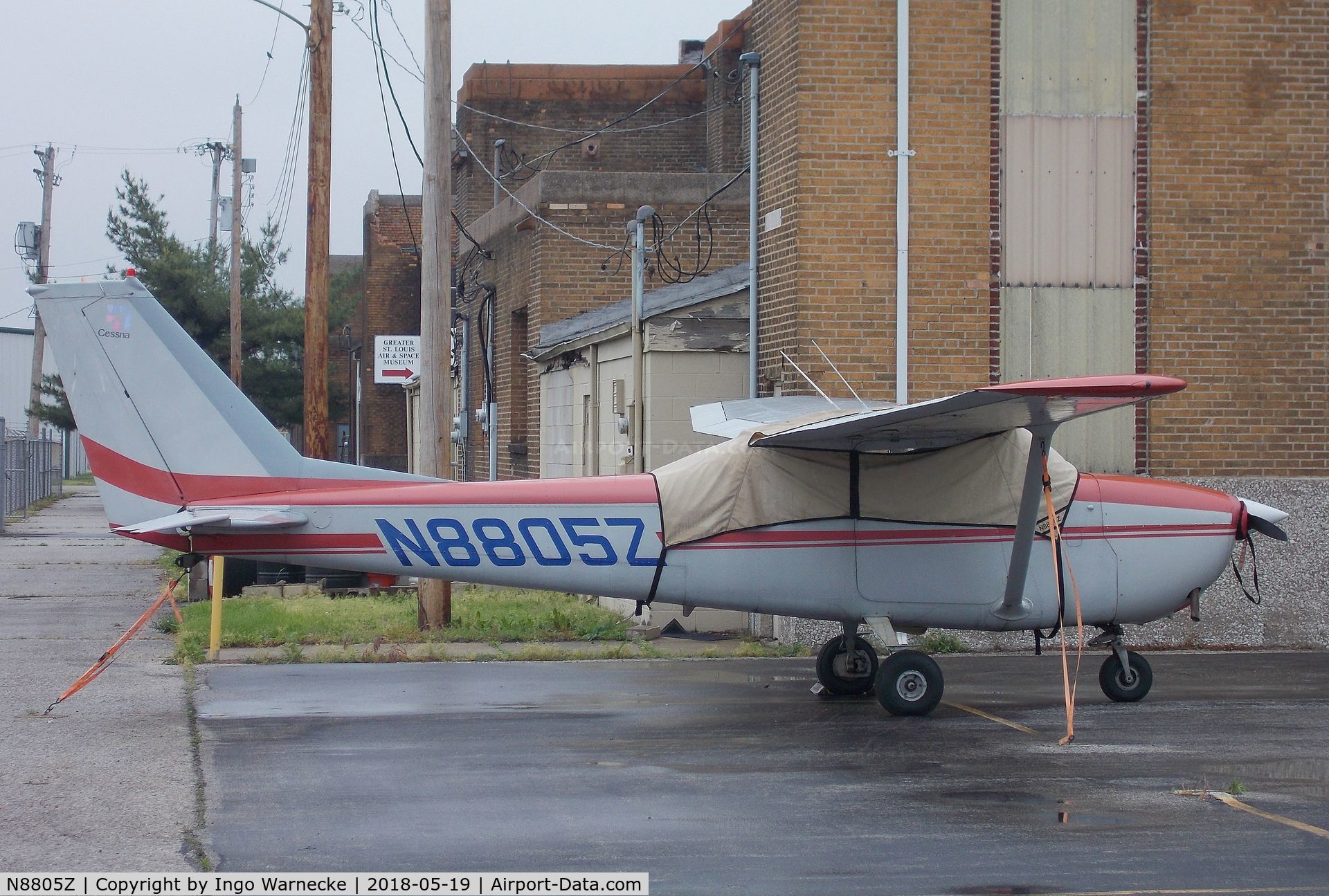 N8805Z, 1966 Cessna 172H C/N 17255455, Cessna 172H Skyhawk at the St. Louis Downtown Airport, Cahokia IL