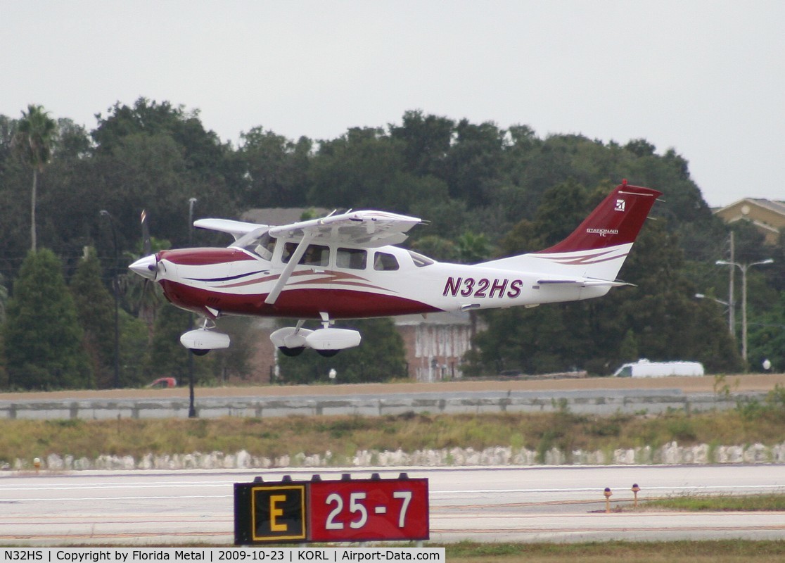 N32HS, 2006 Cessna T206H Turbo Stationair C/N T20608645, NBAA 2009