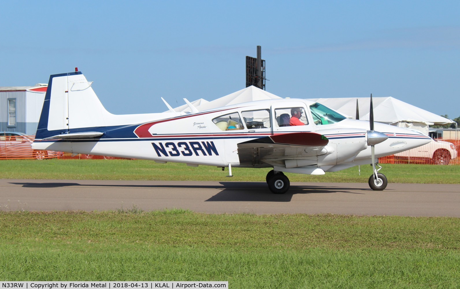 N33RW, 1960 Piper PA-23-160 Apache C/N 23-1948, Sun N fun 2018