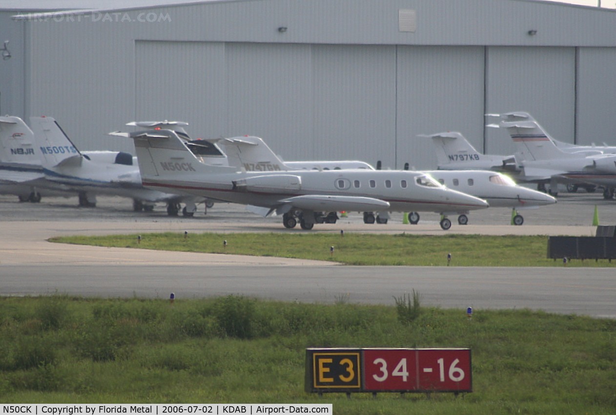 N50CK, 1974 Gates Learjet 25B C/N 157, DAB 2006