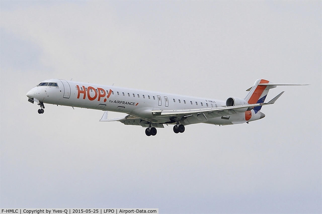 F-HMLC, 2010 Bombardier CRJ-1000EL NG (CL-600-2E25) C/N 19006, Bombardier CRJ-1000, Short approach rwy 26, Paris-Orly airport (LFPO-ORY)