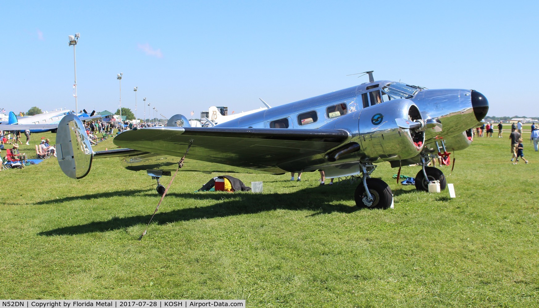 N52DN, 1952 Beech D18S C/N A-846, OSH 2017